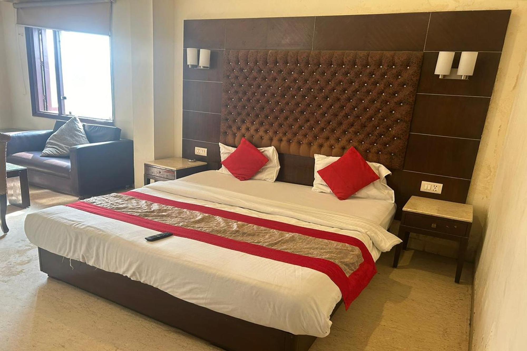 The Metropolis Guest House Near Rk Ashram Metro Station นิวเดลี ภายนอก รูปภาพ