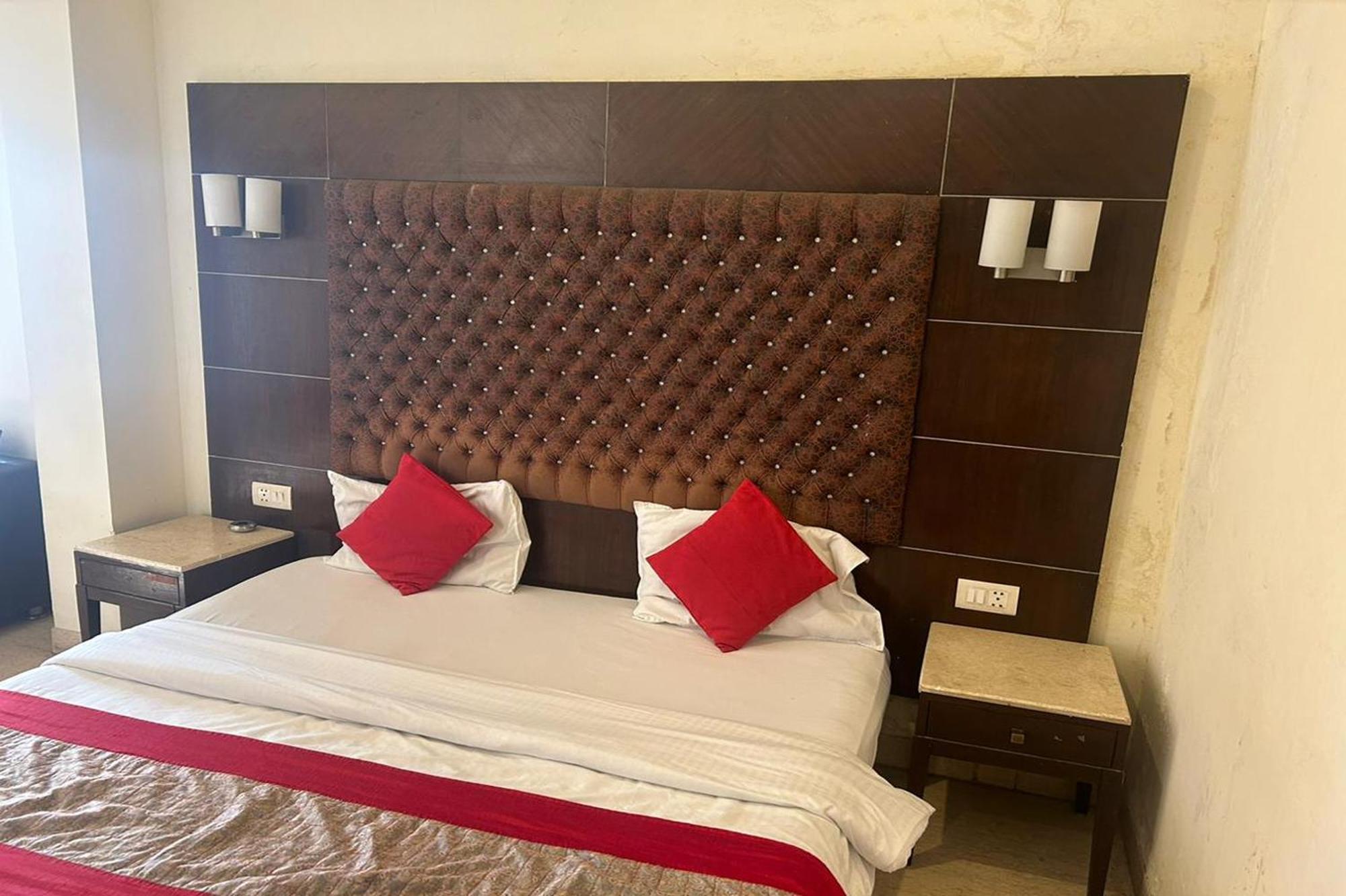The Metropolis Guest House Near Rk Ashram Metro Station นิวเดลี ภายนอก รูปภาพ