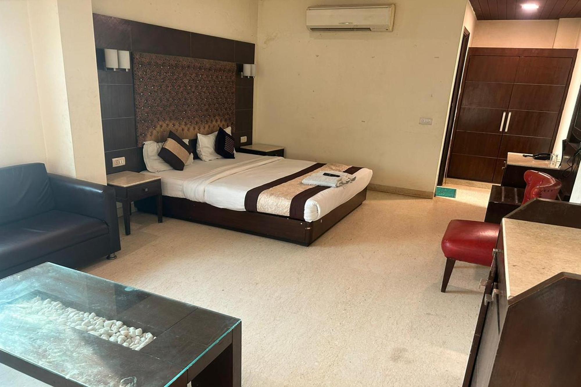 The Metropolis Guest House Near Rk Ashram Metro Station นิวเดลี ภายนอก รูปภาพ