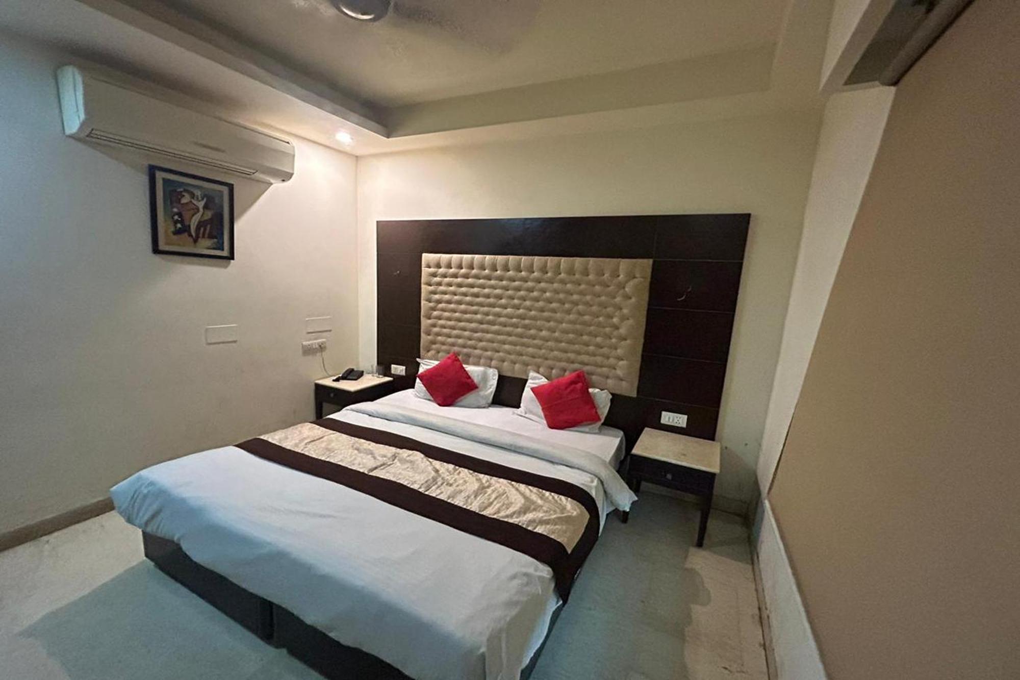 The Metropolis Guest House Near Rk Ashram Metro Station นิวเดลี ภายนอก รูปภาพ