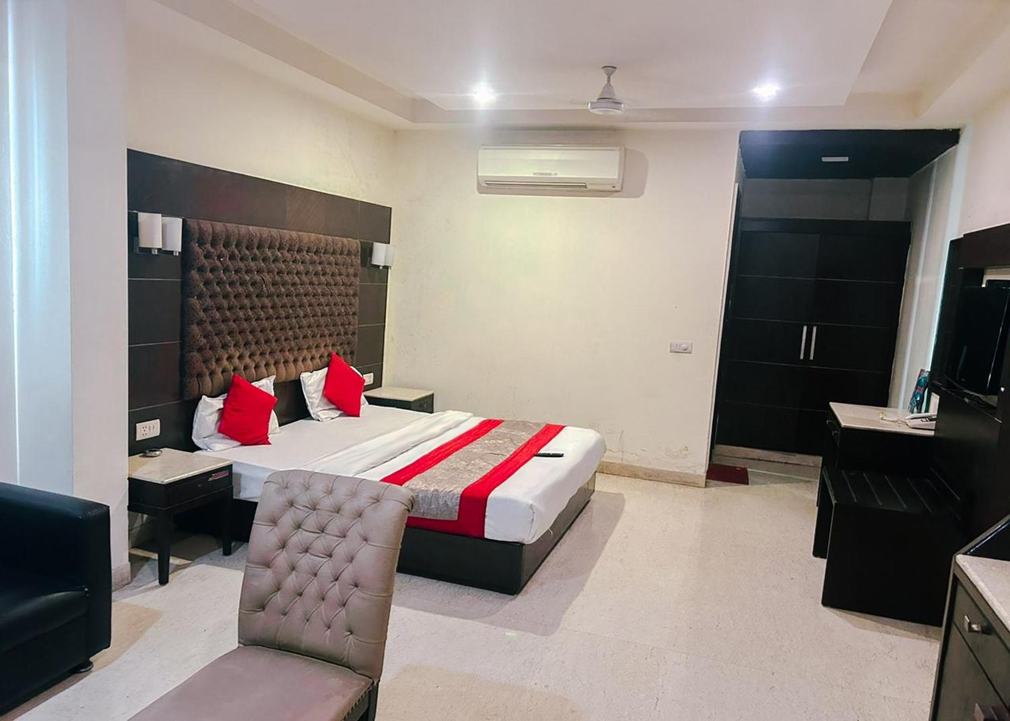 The Metropolis Guest House Near Rk Ashram Metro Station นิวเดลี ภายนอก รูปภาพ