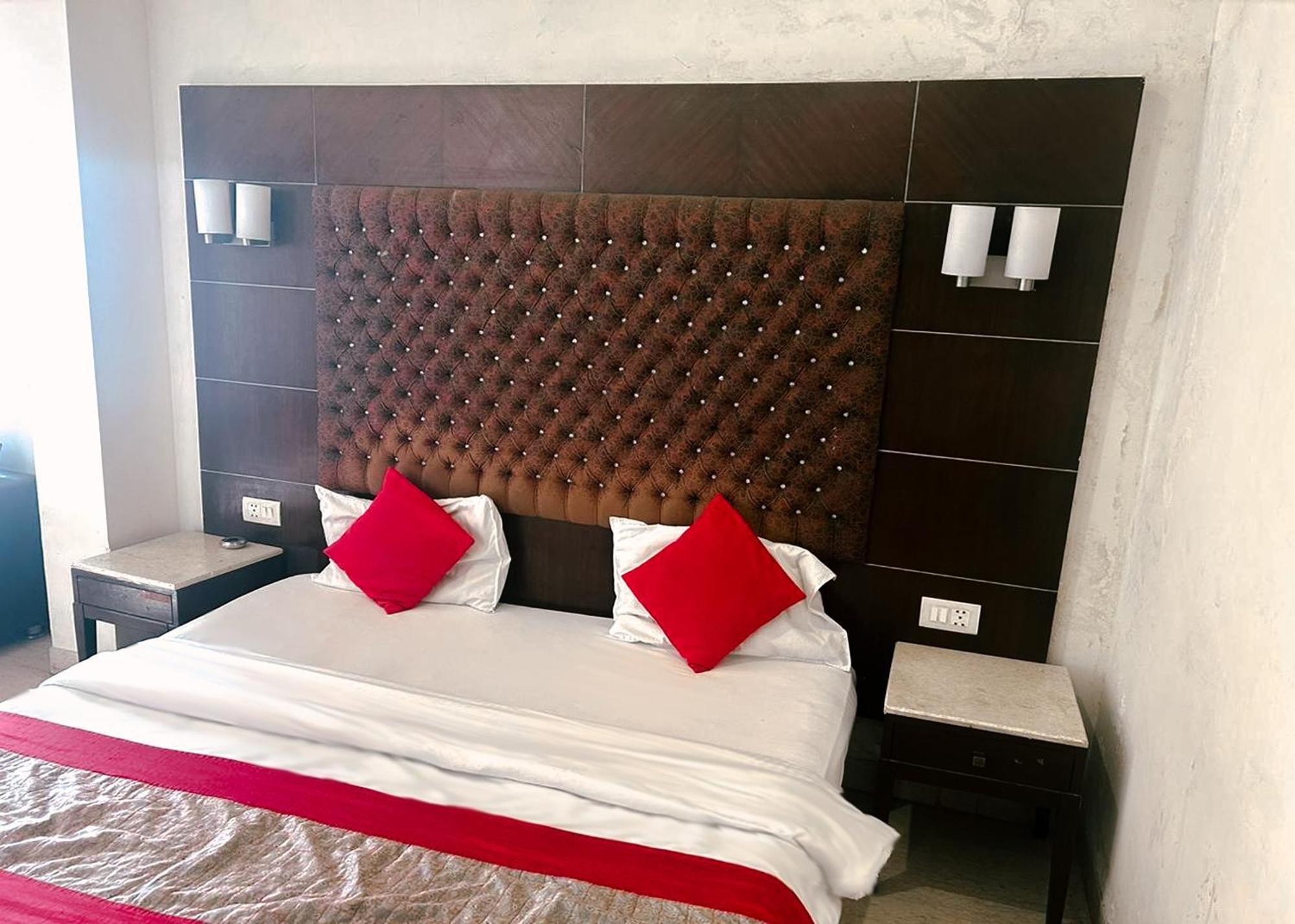 The Metropolis Guest House Near Rk Ashram Metro Station นิวเดลี ภายนอก รูปภาพ