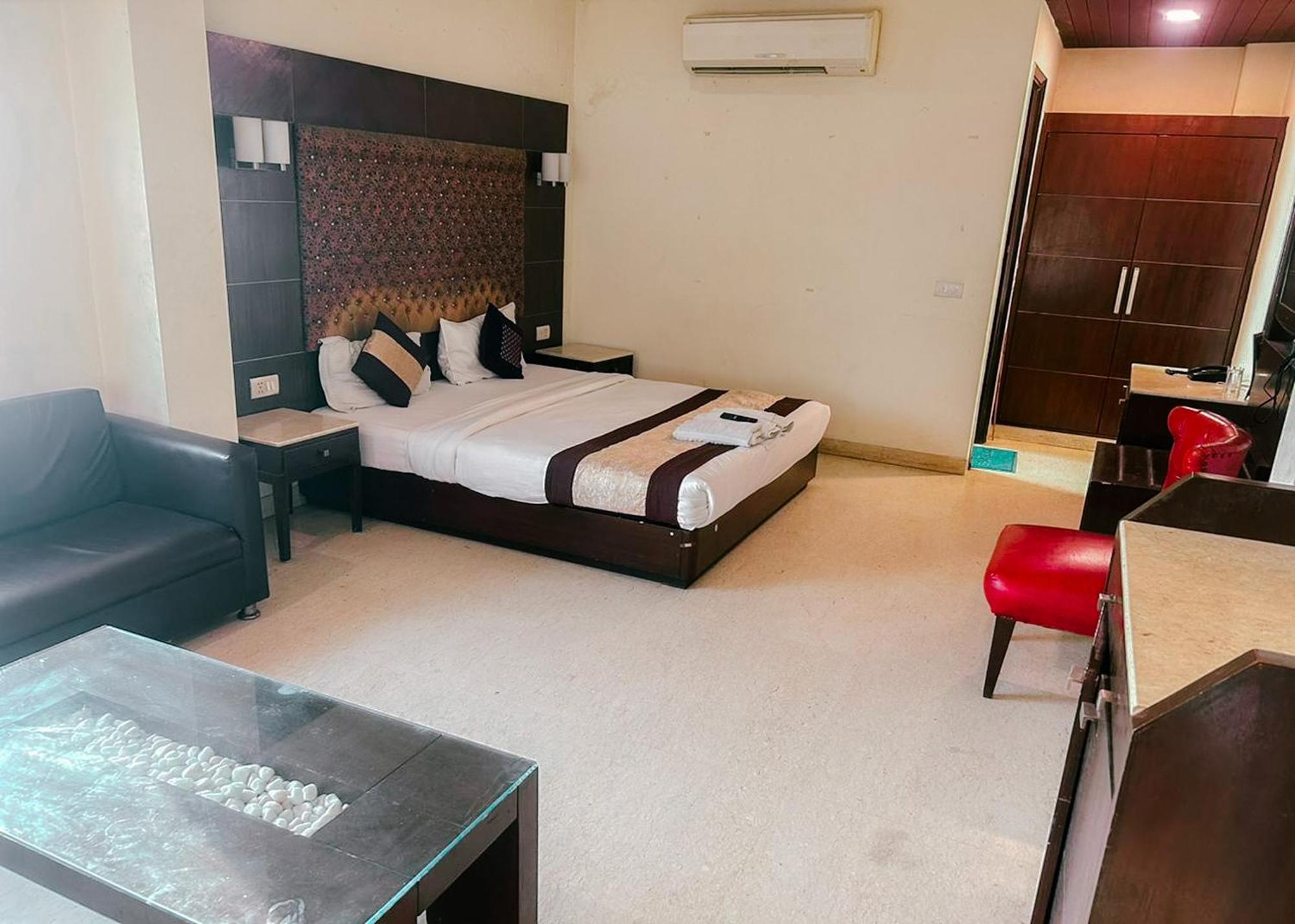 The Metropolis Guest House Near Rk Ashram Metro Station นิวเดลี ภายนอก รูปภาพ
