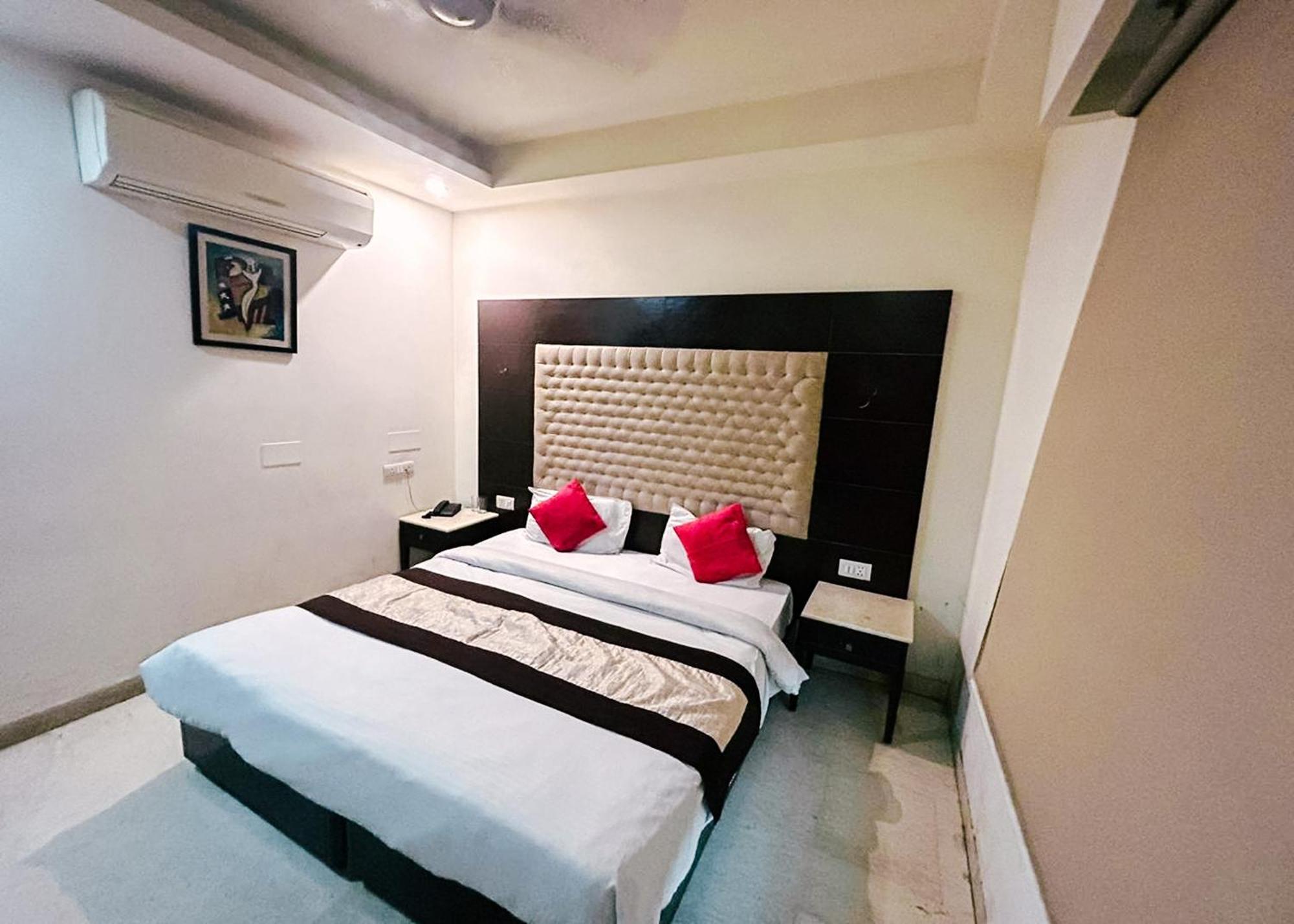 The Metropolis Guest House Near Rk Ashram Metro Station นิวเดลี ภายนอก รูปภาพ