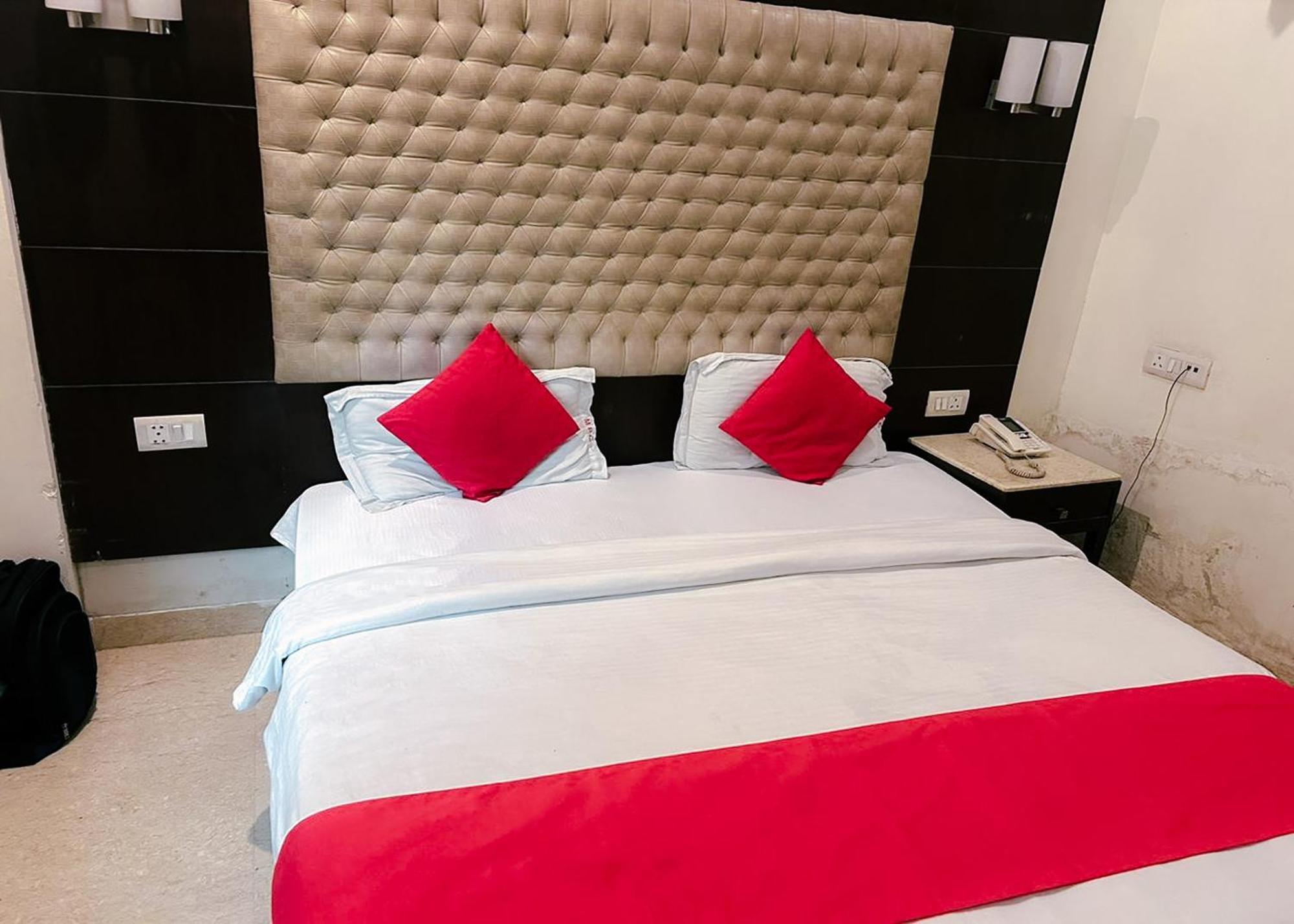 The Metropolis Guest House Near Rk Ashram Metro Station นิวเดลี ภายนอก รูปภาพ
