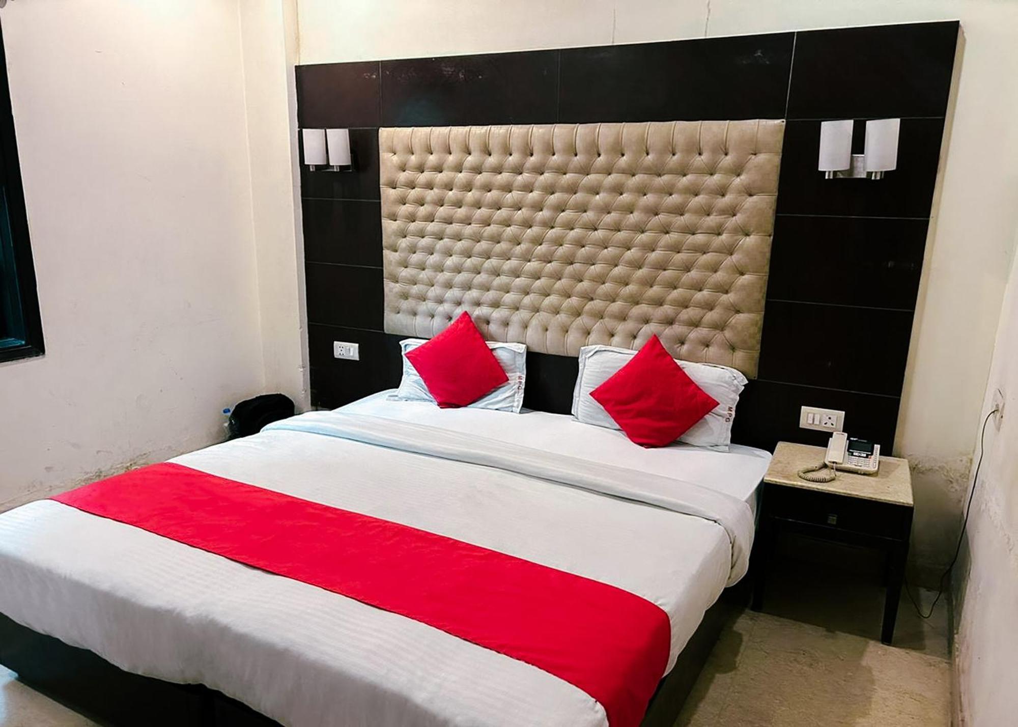 The Metropolis Guest House Near Rk Ashram Metro Station นิวเดลี ภายนอก รูปภาพ