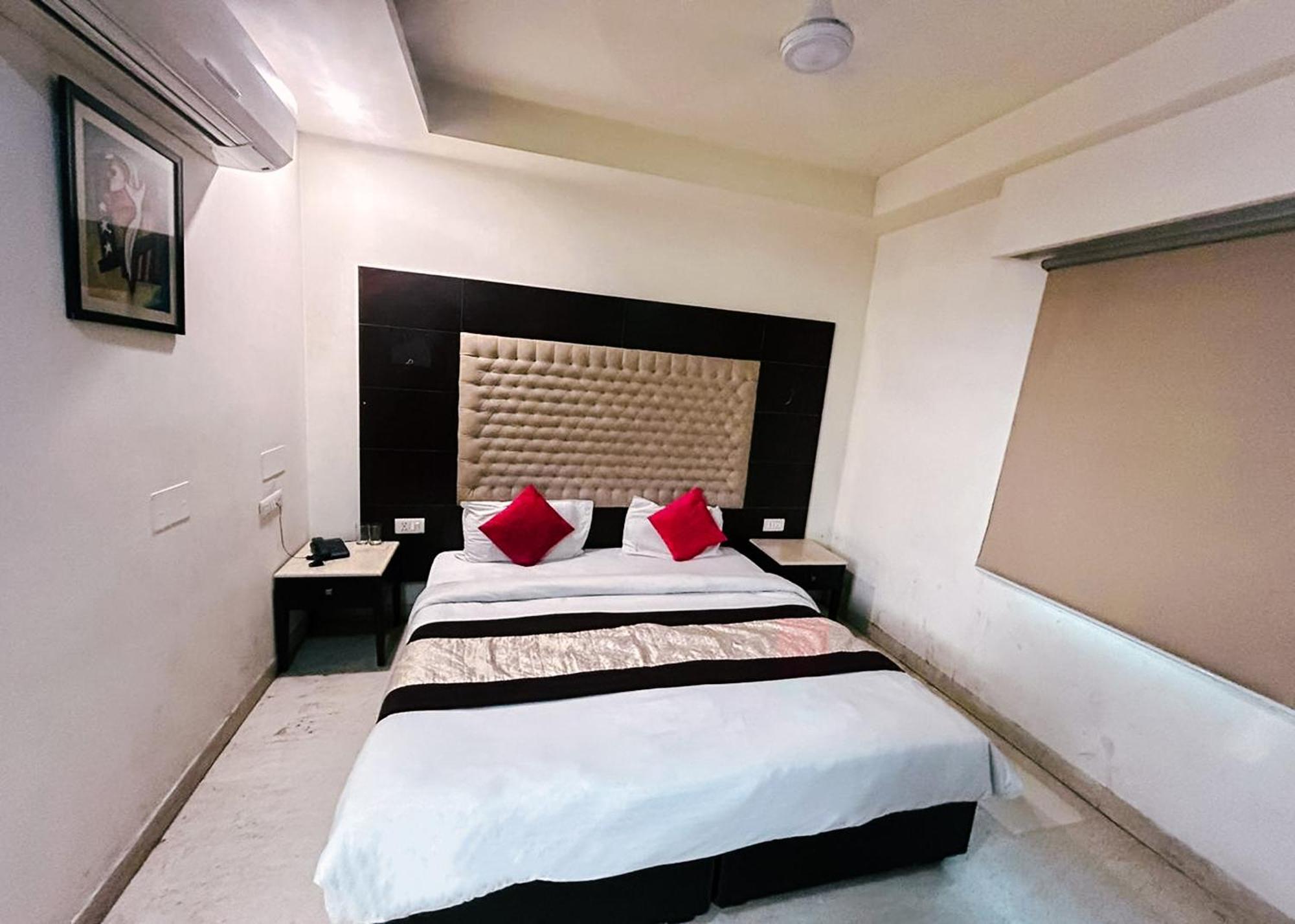 The Metropolis Guest House Near Rk Ashram Metro Station นิวเดลี ภายนอก รูปภาพ